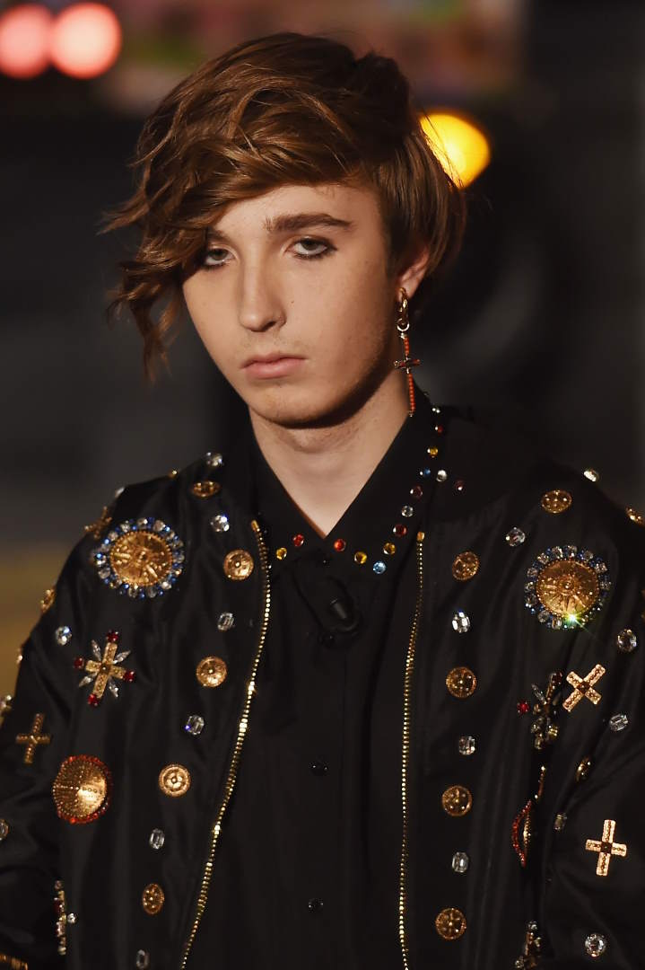 thomas-raggi-of-maneskin-attends-e-poi-ce-cattelan-tv-show-news-photo-909394186-1550748909