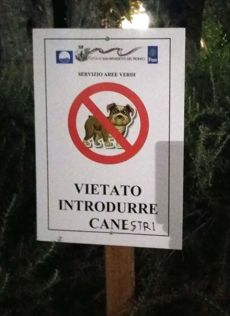 Vietato-introdurre-canestri-cani