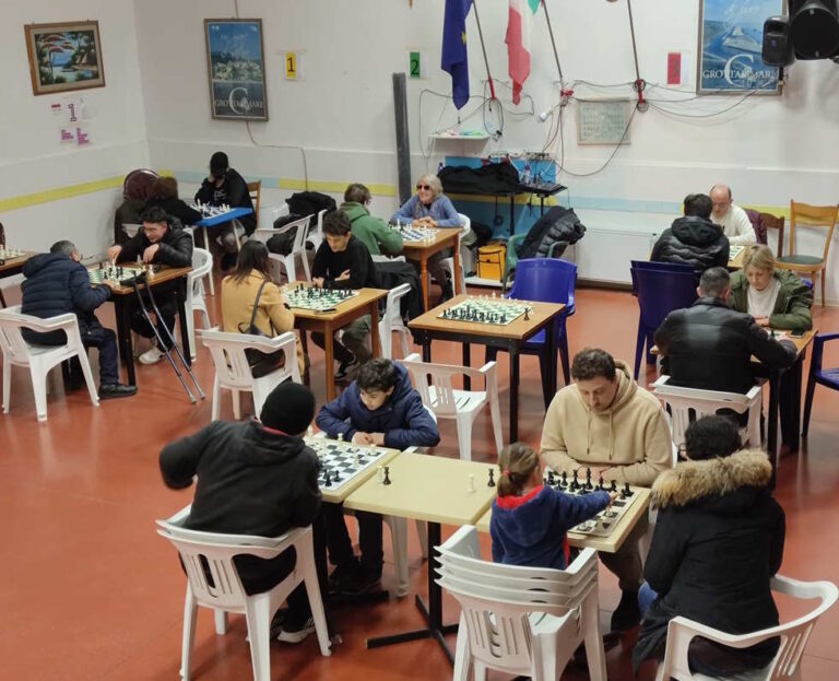 scacchi-grottammare-foto-di-gruppo