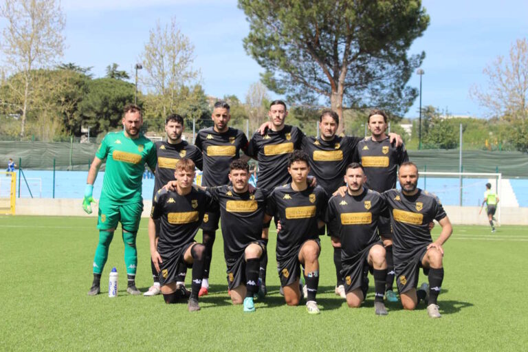 Monticelli-Atletico-Centobuchi-0-2-la-formazione-titolare-schierata-da-Fusco-foto-A.S.D.-Atletico-Centobuchi