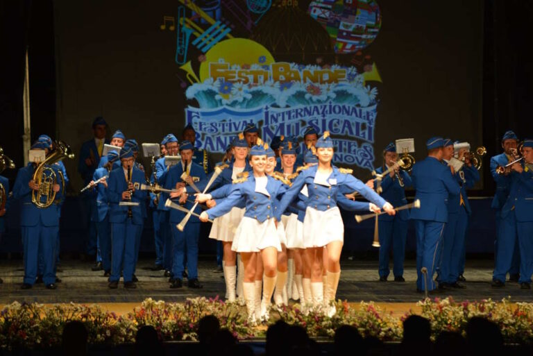 Le-Majorettes-al-Festival-di-Giulianova_