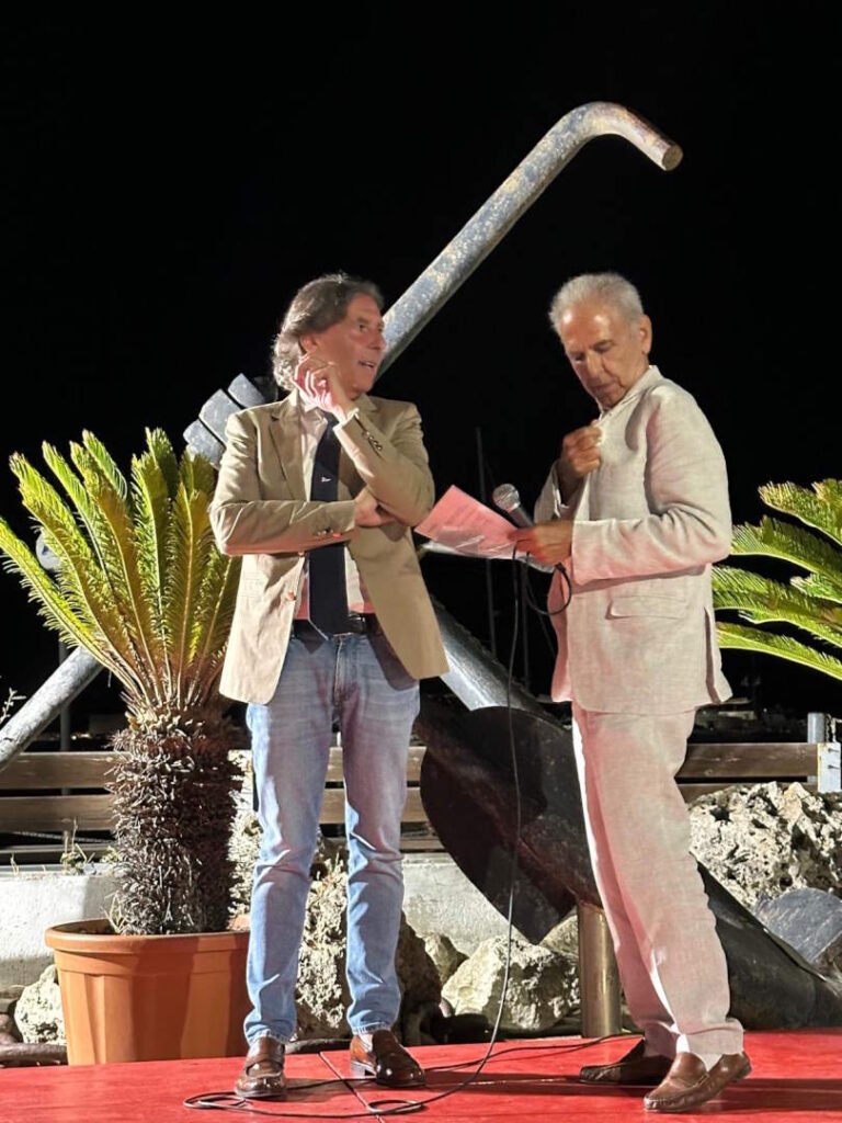 Manrico-Urbani-riceve-il-Gran-Pavese