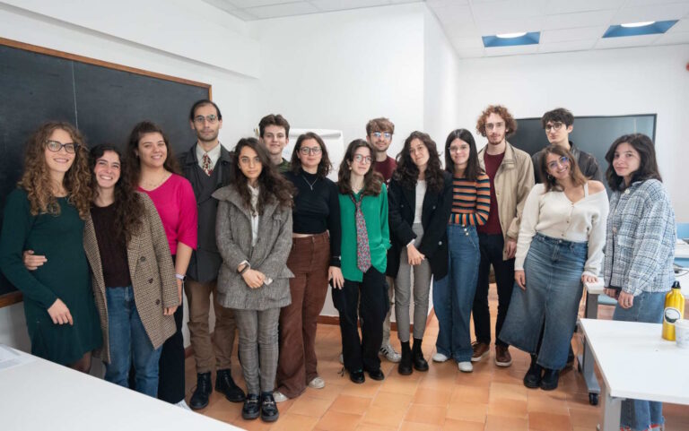 Studenti-Leopardi-e-altre-scuole-superiori-al-laboratorio-di-Wu-Ming2