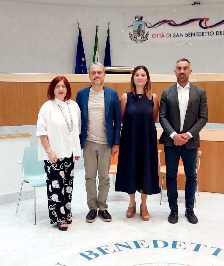 PRESENTAZIONEPREMIOPALMADORO