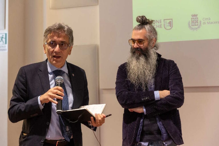 Graziano-Leoni-magnifico-rettore-Unicam-insieme-a-Michele-Spagnuolo