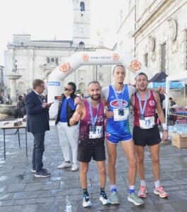 Mezza-Maratona-di-Ascoli-30102025-podio-maschile