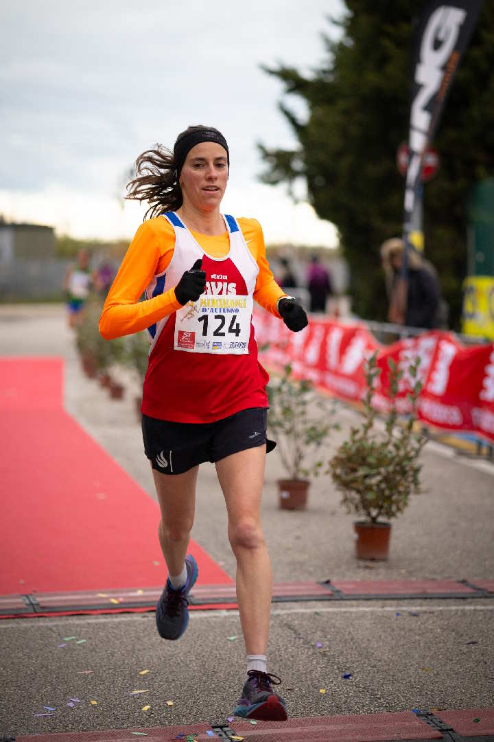 Marcialonga-dAutunno-23112025-Ilaria-Sabbatini-arrivo-donne