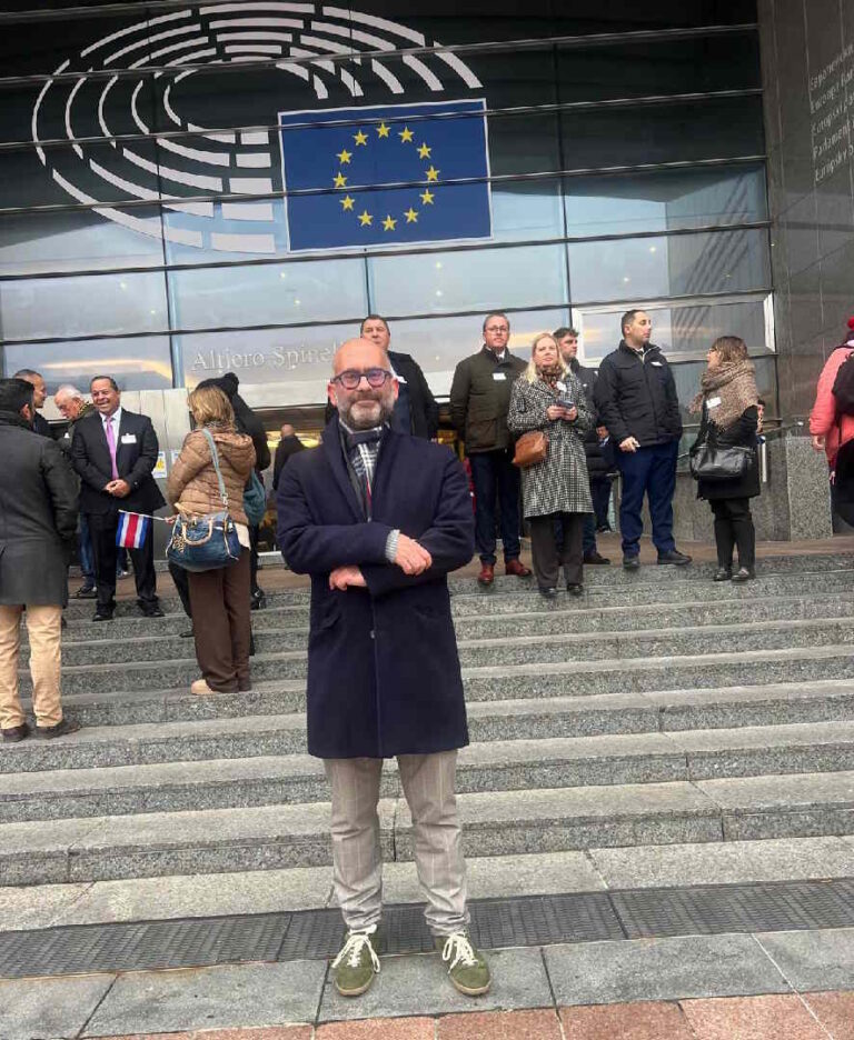 Angelo-Spagnuolo-al-Parlamento-Europeo