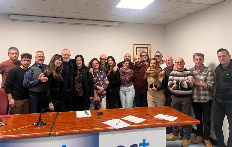 PHOTO-2025-12-23-17-23-04