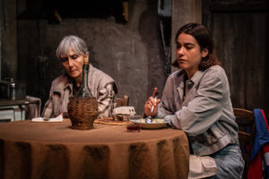 Misurare-il-salto-delle-rane_foto-di-scena_Andrea-Morgillo-00276-1024x683-1