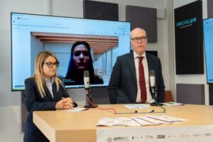 Catia-Giaconi_Noemi-Del-Bianco-in-video-e-John-Mc-Court