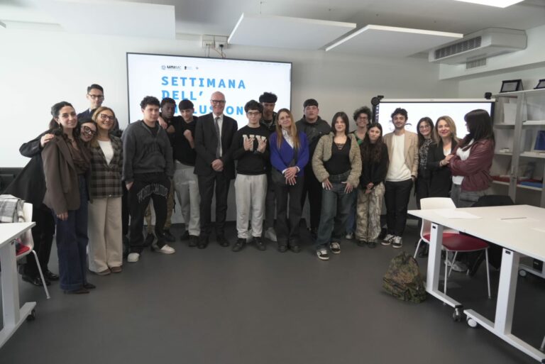 Foto-di-gruppo-al-Centro-TincTec