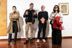 Premio-Licini-by-Fainplast-finissage-mostra-Paola-Angelini-Nella-foto-da-sinistra-Paola-Angelini-Andrea-Valentini-Alessandro-Zechini-Roberta-Faraotti