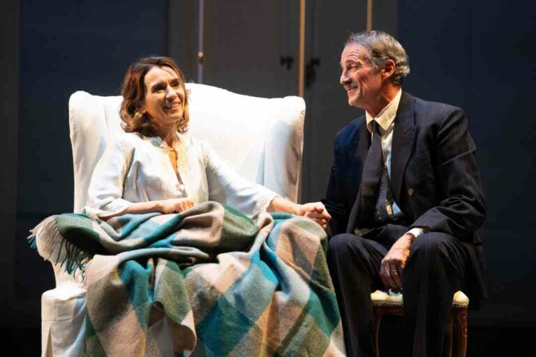 Sabato-domenica-e-lunedi_foto-di-Tommaso-Le-Pera_Teresa-Saponangelo-e-Claudio-Di-Palma-2