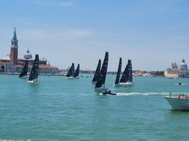 Nastro-Rosa-Tour-2025-Tappa-Venezia-Cattolica