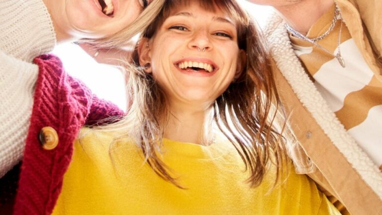 giovani-adolescenti-servizi-sociali-1024x576-1