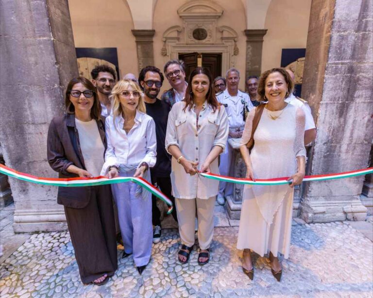 TAGLIO-NASTRO